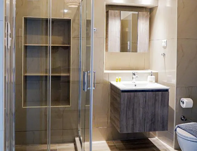 Smyrnis Apartamento *