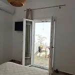 Smyrnis 에르무폴리